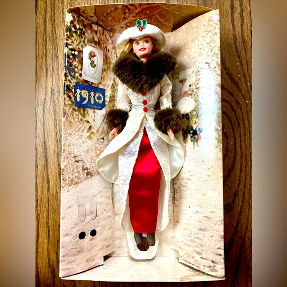 Barbie Other - 1995 Vintage Special Edition Hallmark Holiday Barbie